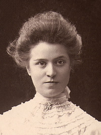 Albertina Hanson (1876-1939). Photo courtesy of Janice (Dobbeck) Smith.