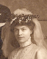 Josephine Hanson (1886-1986). Photo courtesy of Janice (Dobbeck) Smith.