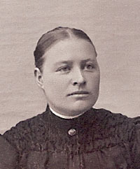 Agneta Hansson (1872-1928). Photo courtesy of Janice (Dobbeck) Smith.